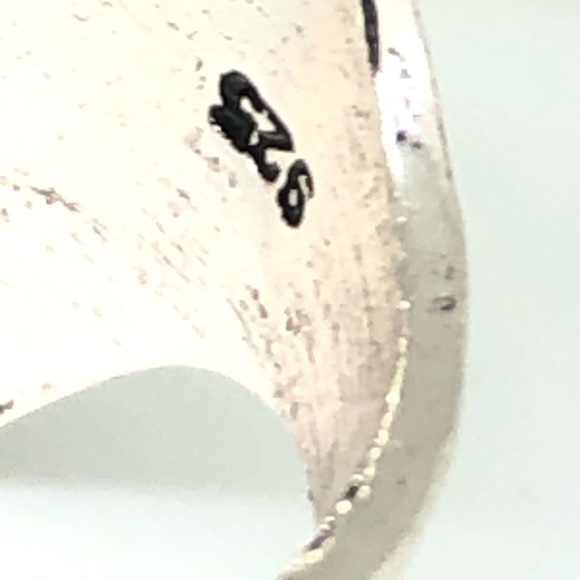 925 Woman’s Profile Sterling Silver Ring - Picture 4 of 10